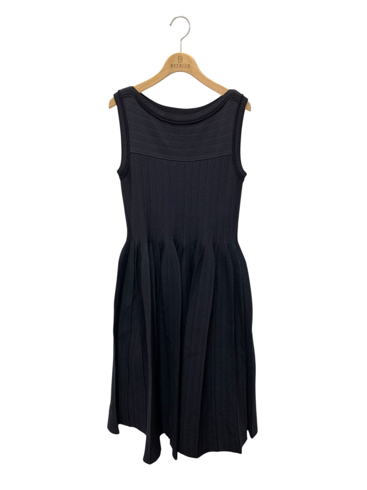 新品✨現行品✨14万 フォクシー CRESCENDO ニットドレス 42 紺 43581 Knit Dress 