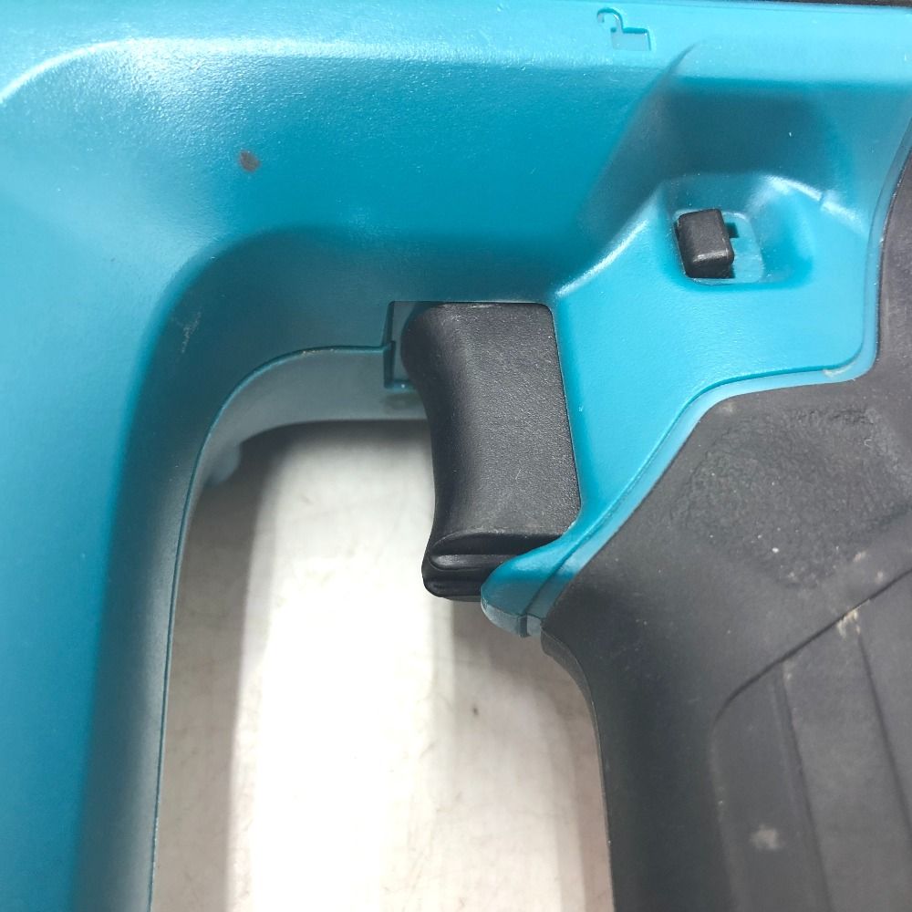 makita マキタ 18V対応 10×25mm 充電式タッカ J線ステープル 本体のみ ケース付 ST121DZK HRDEVELOPMENT_JP