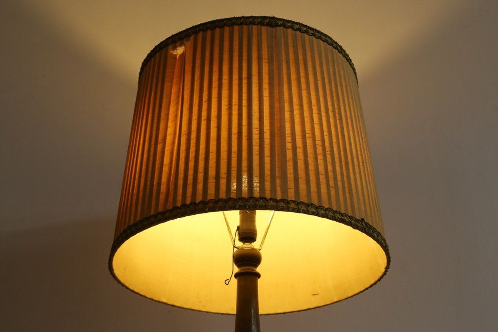 ☆事前問合せ必須☆ フロアスタンド 和製ビンテージ 大正ロマン 無垢材