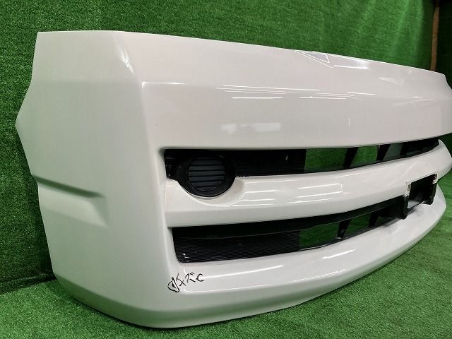 ヴォクシー AZR65G フロントバンパー X 4WD 8人 52119-28A80-A0 040 FFCRYSTALESIA_COM