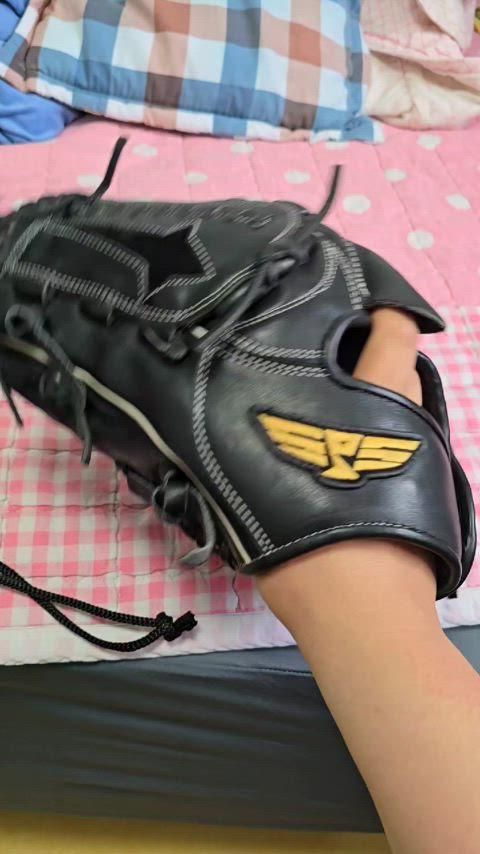 左投げ