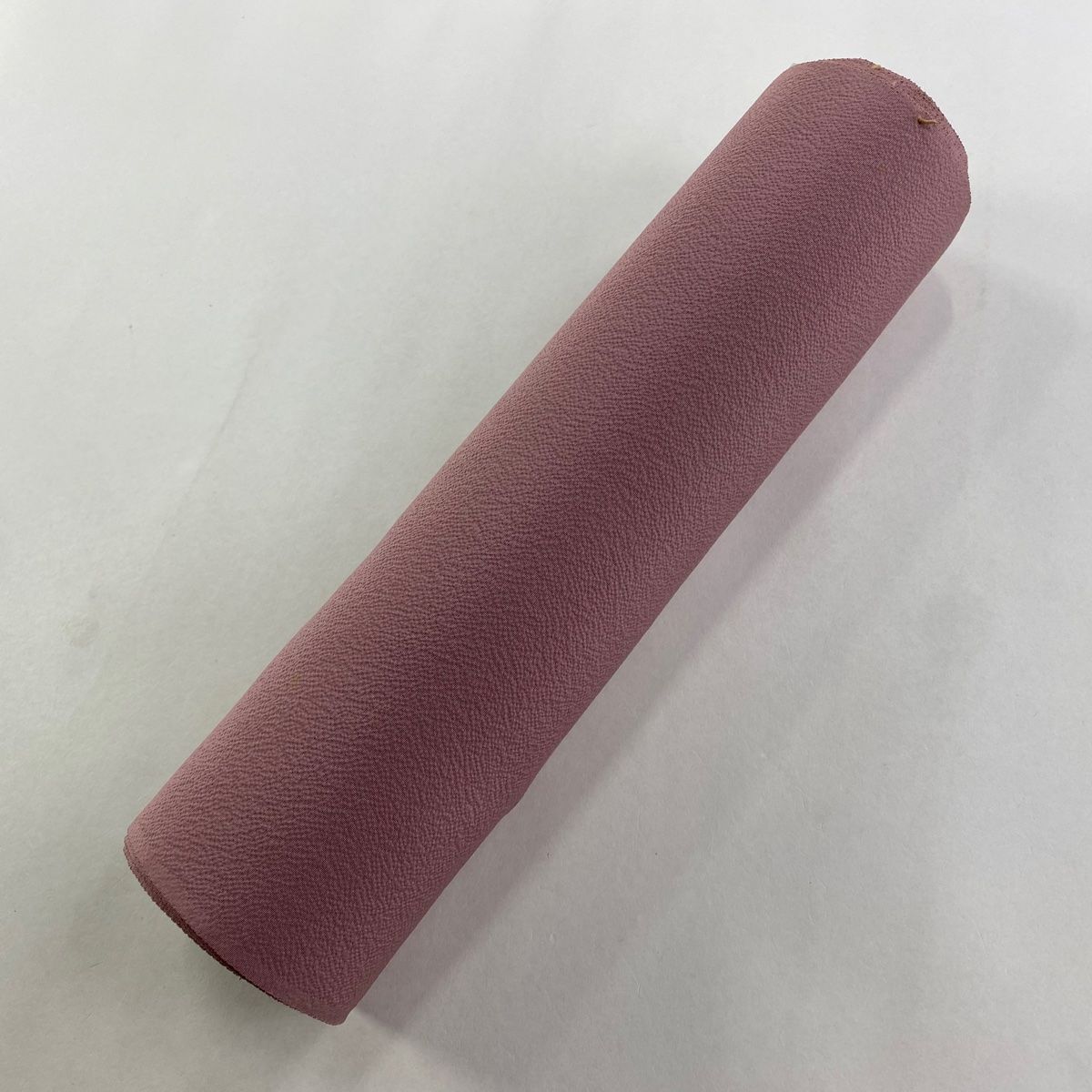 送料無料! 反物 秀品 色無地 縫い紋 堅牢染 薄小豆 正絹 良心的な