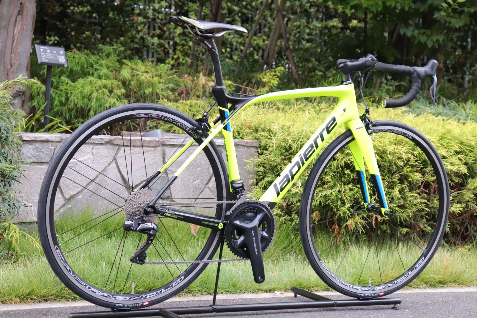 ロードバイク ライト 自転車 初心者 21段変速 アウトドア ホワイト