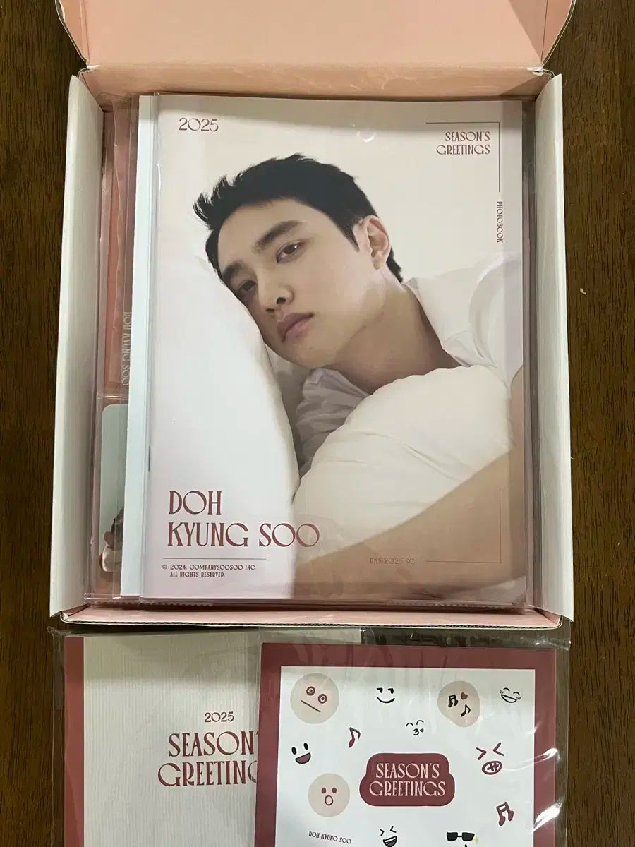 ディオ(D.O.・ドギョンス・ギョンス) 2025 季節のご挨拶+ケタポ 特典