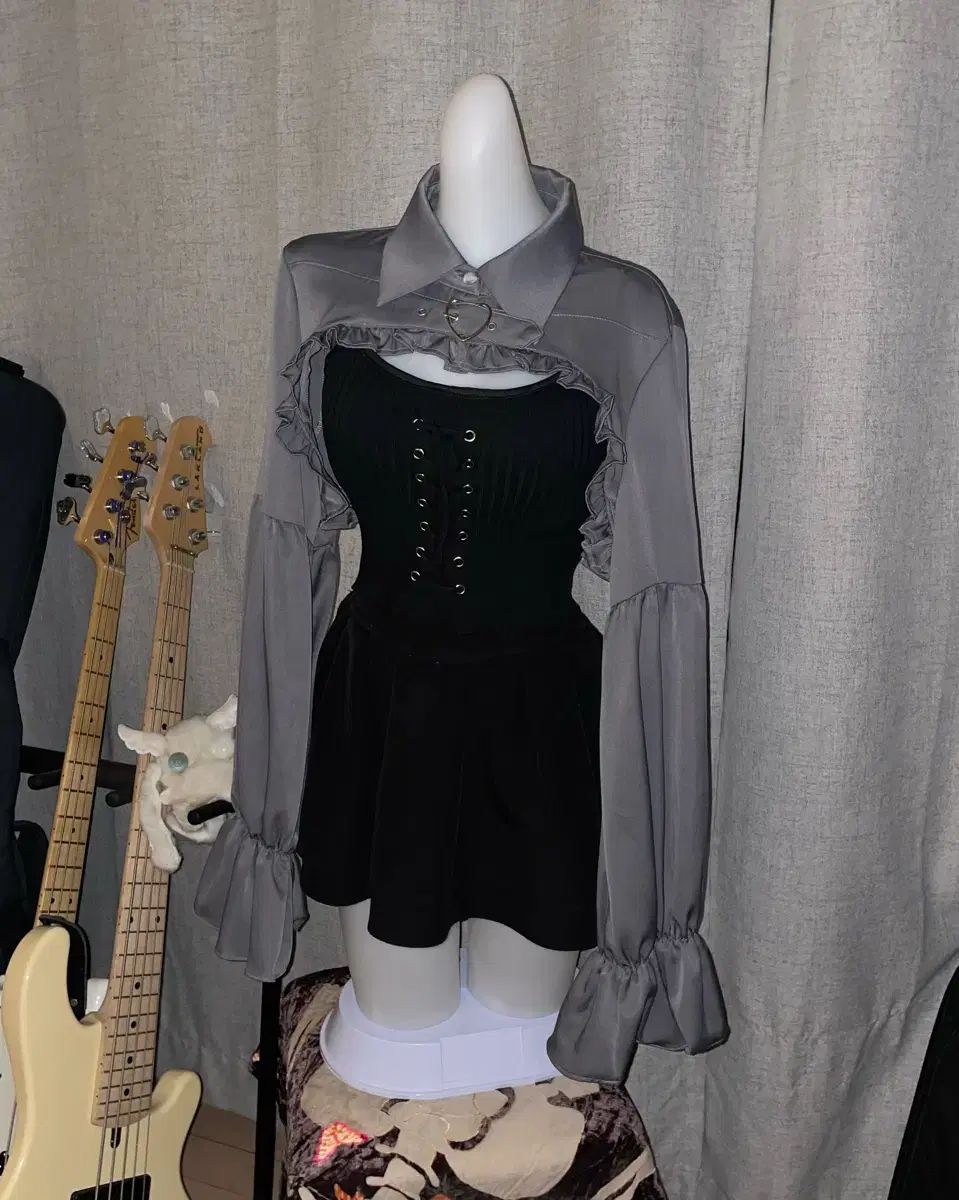 魔法少女 チャコール ハートバックル ボレロ