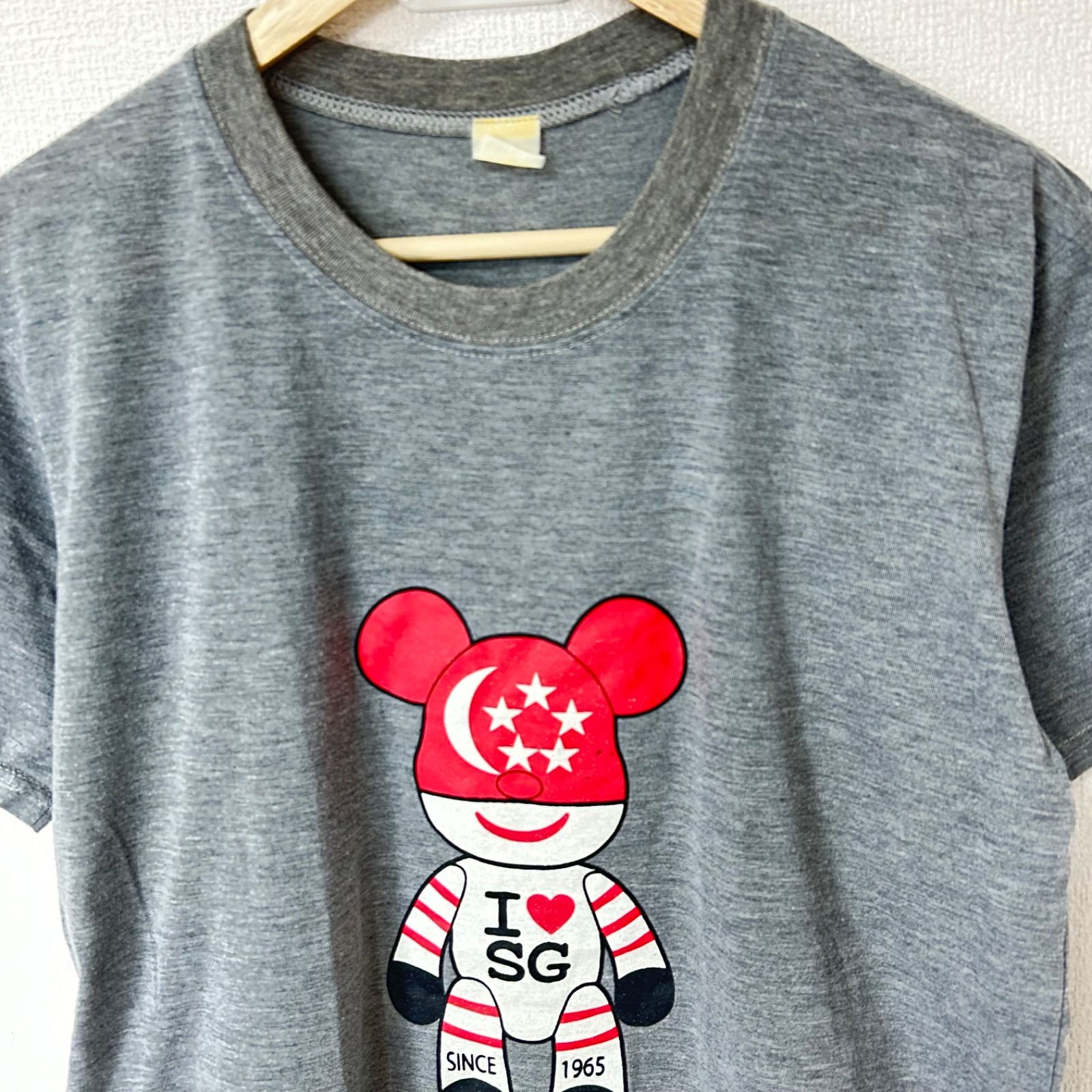 (^w^)b BE@RBRICK ベアブリック クルーネック 半袖Tシャツ I LOVE SG SINCE 1965 シンガポール フロントプリント 古着MIX カジュアル グレー メンズ レディース ユニセックス