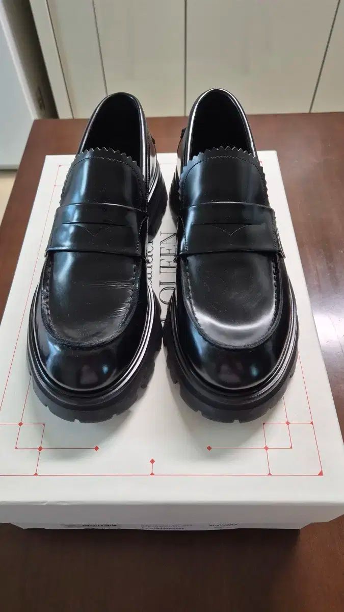 美品⭐︎Alexander McQueen 厚底ローファー39 アレクサンダー alexander mcqueen(アレキサンダーマックイーン
