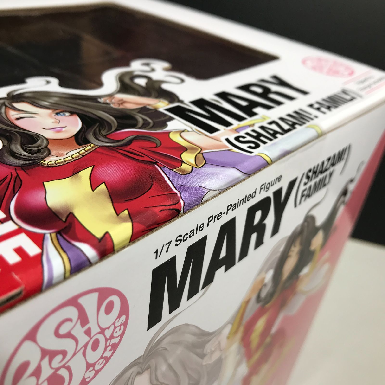 新品未開封】DC COMICS シャザム！メアリー 1/7完成品フィギュア 美品