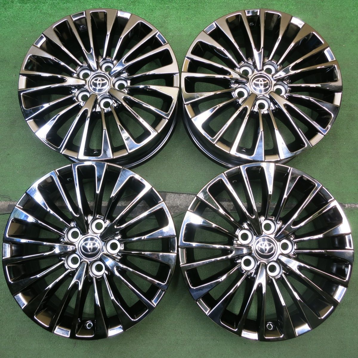 新車外し トヨタ 40系 アルファード エグゼクティブラウンジ 純正 ホイール 17インチ 17×6.5J PCD120 5H 5092505HAホ