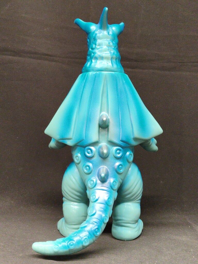 B-CLUB 復刻版怪獣シリーズ ブルマァク コスモリキッド 水色成型