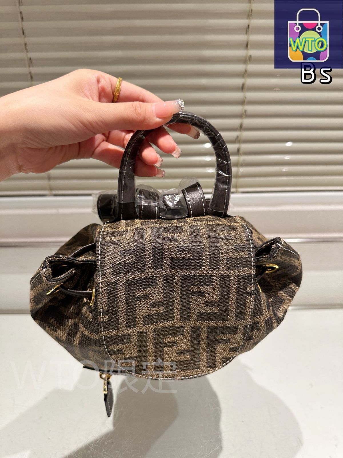 FENDI バック フェンディ FENDI トート ショルダーバッグ パイソン レザー