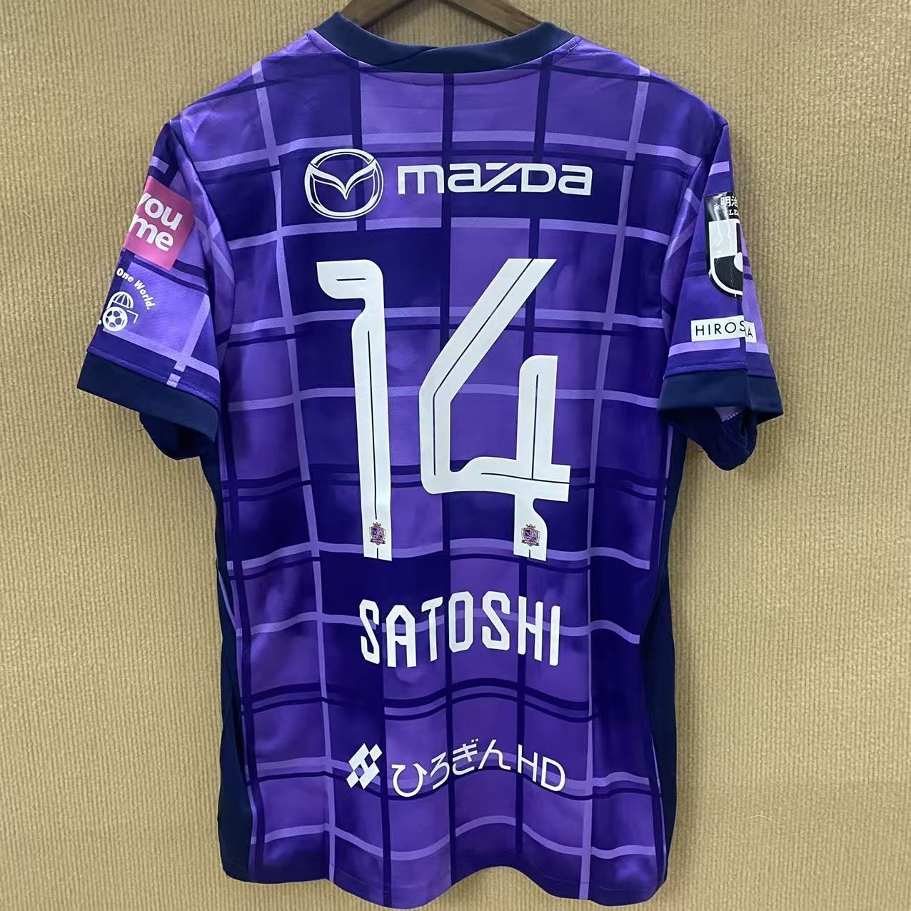 6名直筆サイン サンフレッチェ広島 2014 ユニフォーム XXL 未使用 25/26 サンフレッチェ広島ホームサッカーユニホーム 14番 SATOSHI
