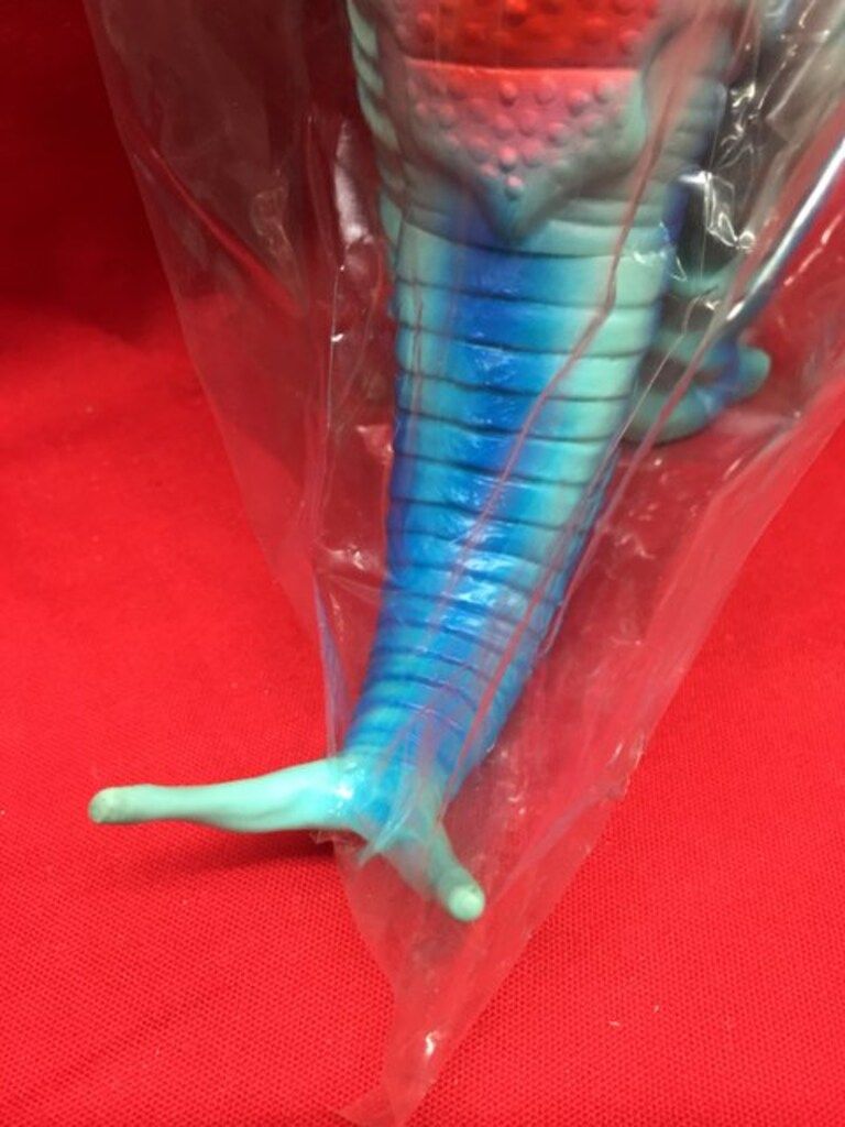 B-CLUB 復刻版怪獣シリーズ ウルトラマン ケムラー 水色成型