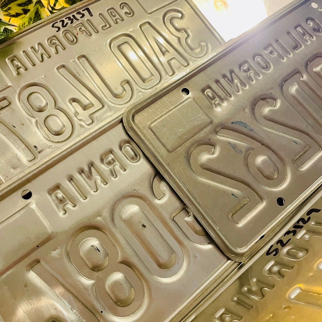 USED】🇺🇸 US ライセンスプレート カリフォルニア '87-'92