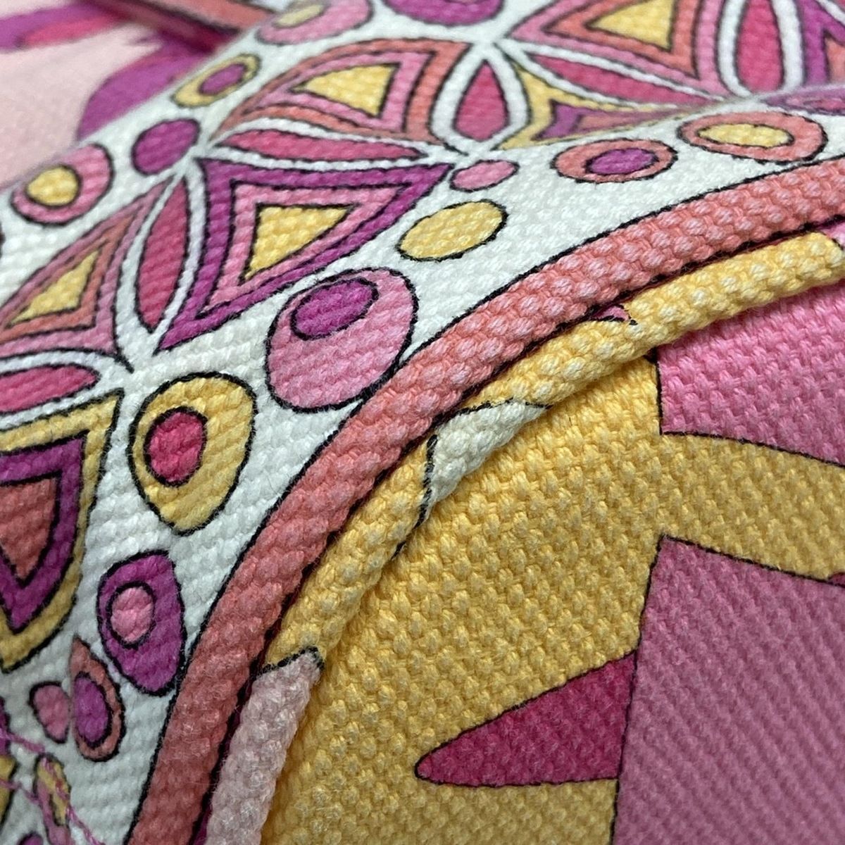 PUCCI エミリオプッチ