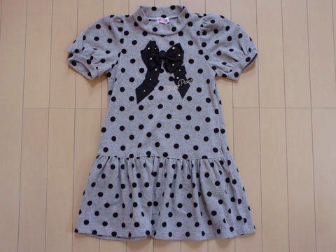 セール，大人気 ★5 新品 未使用 メゾピアノ mezzo piano アウトレット 子供服 女の子 130cm 半袖 ワンピース グレー ベージュ 水玉 リボン付き 秋 冬 冬服 ガールズ 女児 キッズ 【中古】 ユーズド リサイクル 子 ワンピース