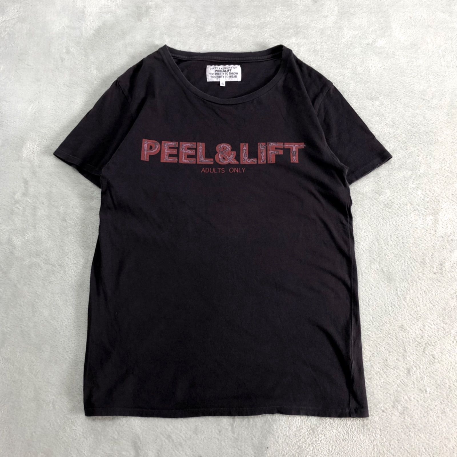 PEEL & LIFT プリントTシャツ エロT セクシｰガール ピンナップガール ストリッパー ヌード 春画 ロゴ ユーズド加工 ヴィンテージ加工 ダメージ加工 ウォッシュ加工 半袖カットソー ショートスリーブ ブラック 黒 ピールアンドリフト