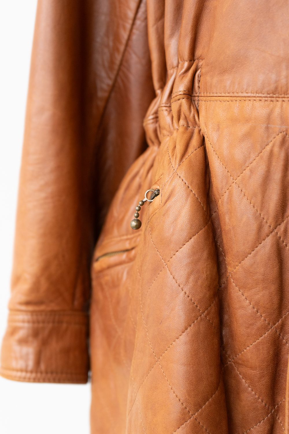 ヴァレンチノ レザー