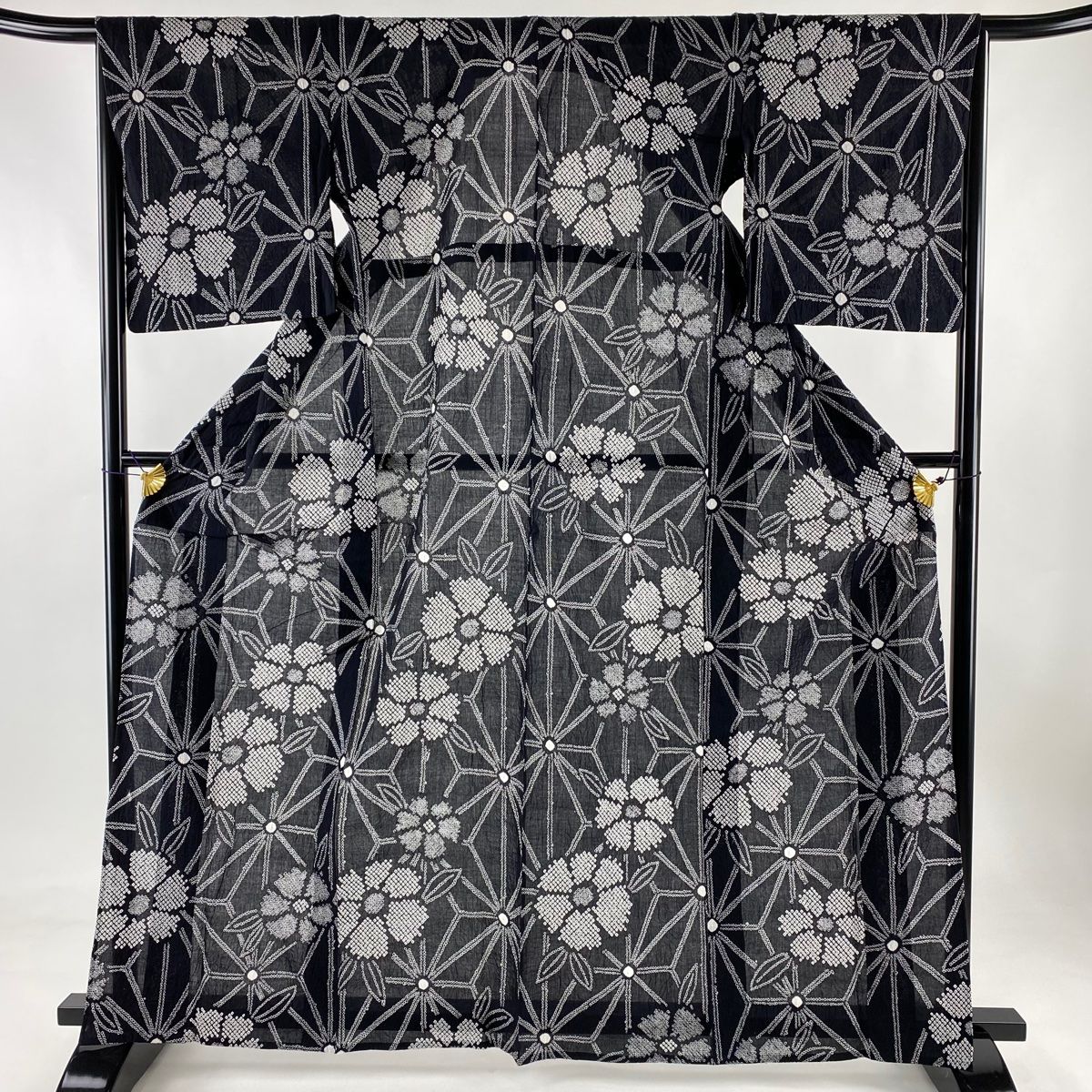 羽織 身丈102.5cm 裄丈63cm 待ち構える S 唐草 市松 絞り 黒 正絹 美品 
