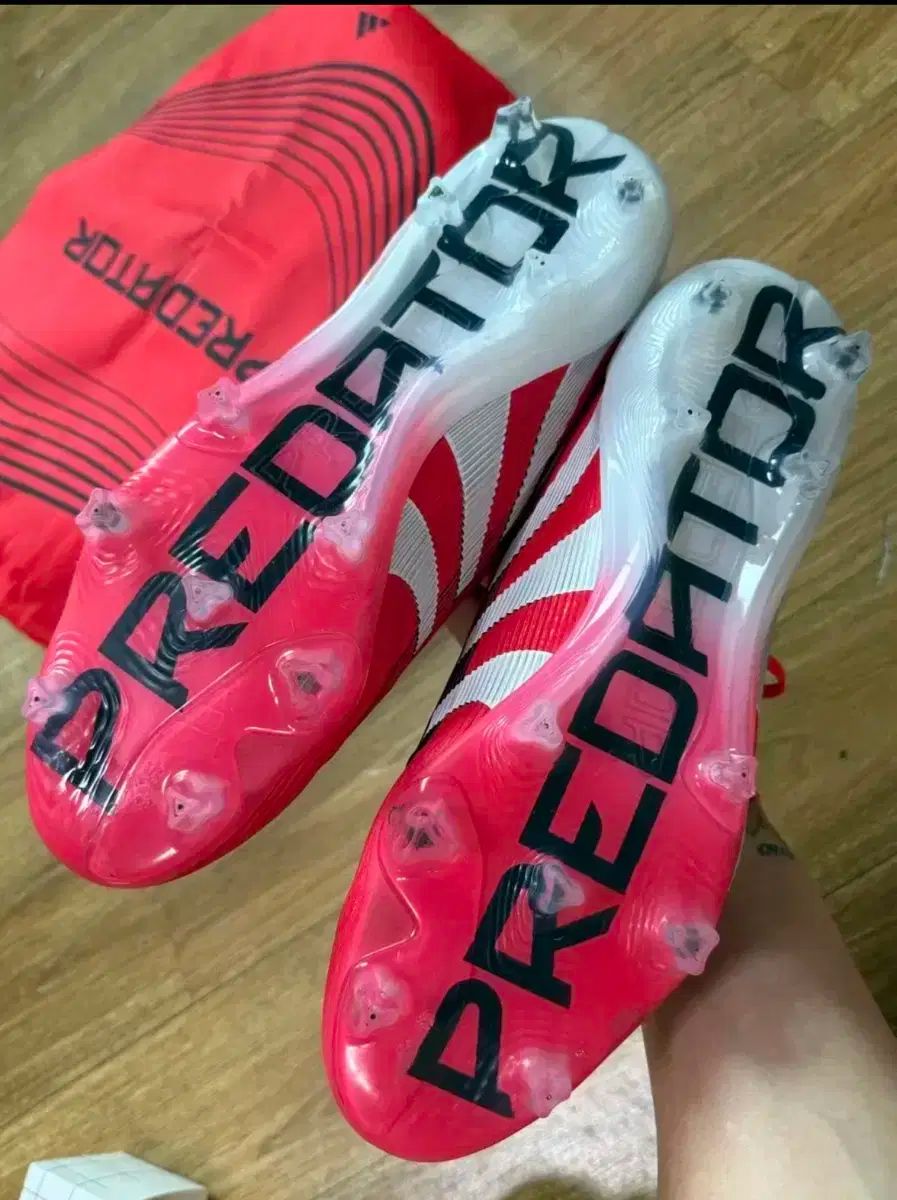 adidas アディダス