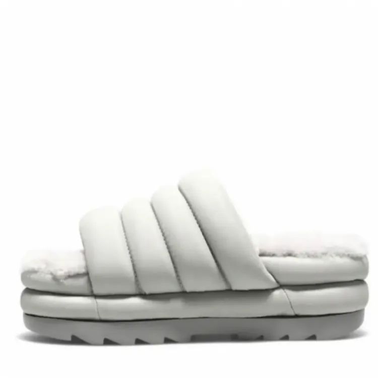 UGG W MAXI SLIDE サンダル 24㎝ - メルカリ