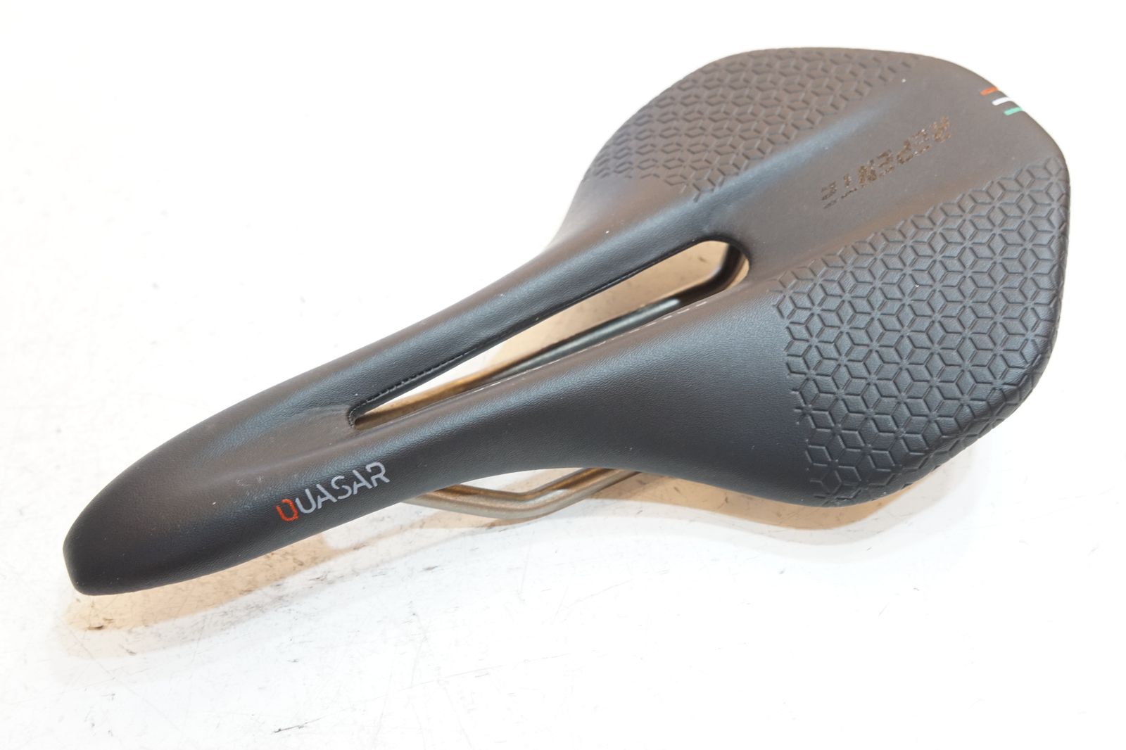 REPENTE レペンテ QUASAR サドル | バイチャリ浦和ベース