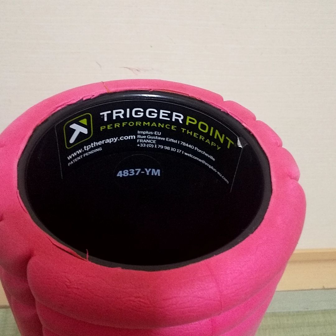 TRIGGER POINT　トリガーポイント グリッド フォームローラー ピンク