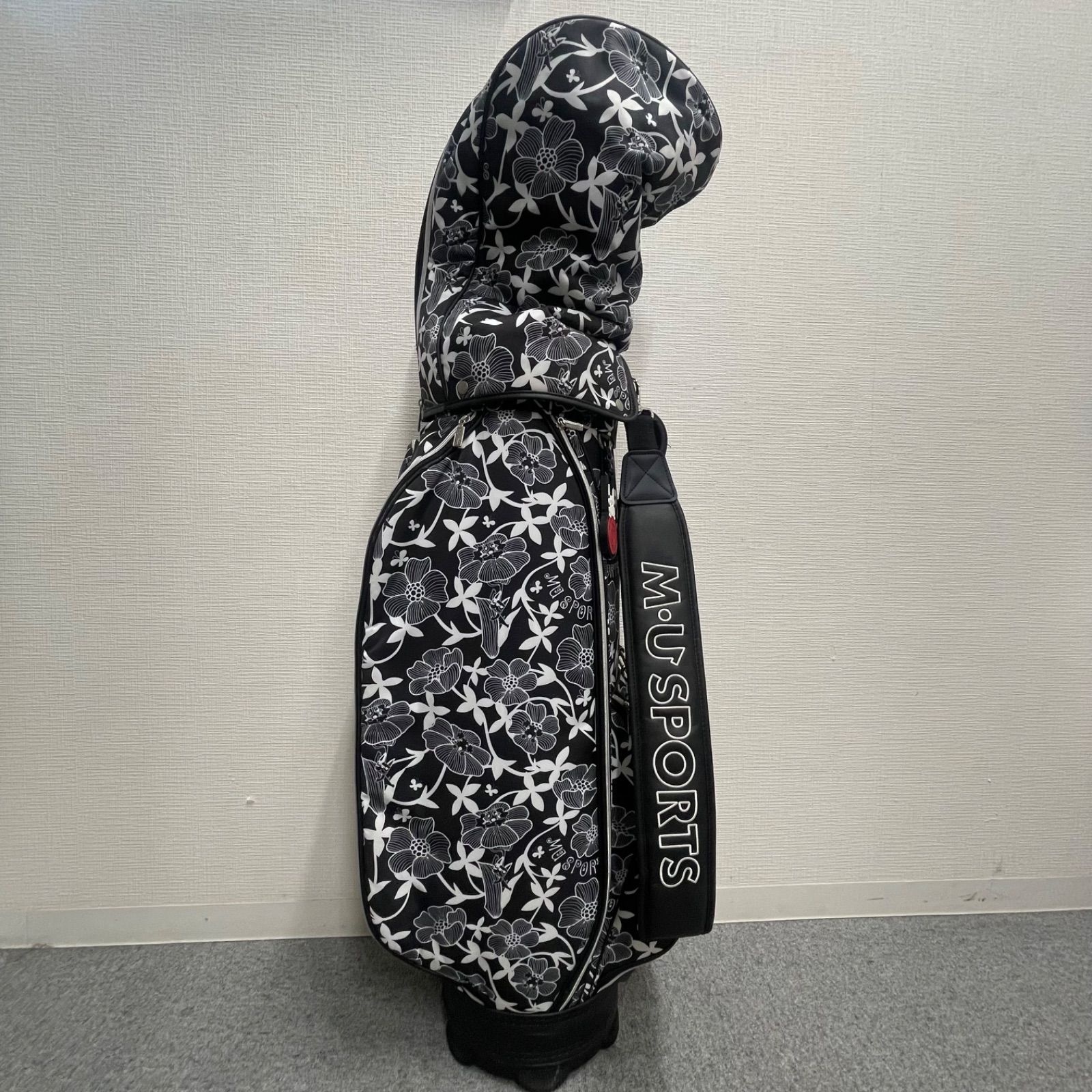 NPA MU sports ゴルフバッグ キャディバッグ 花柄 黒×白