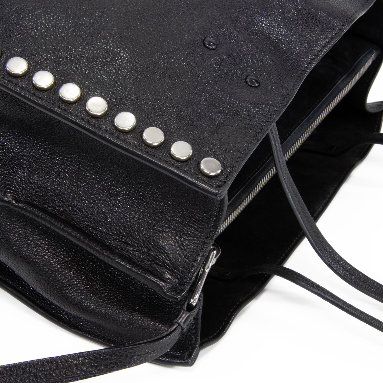 本物 プラダ ショルダーバッグ レディース 黒 肩掛け スタッズ ロゴ レザー