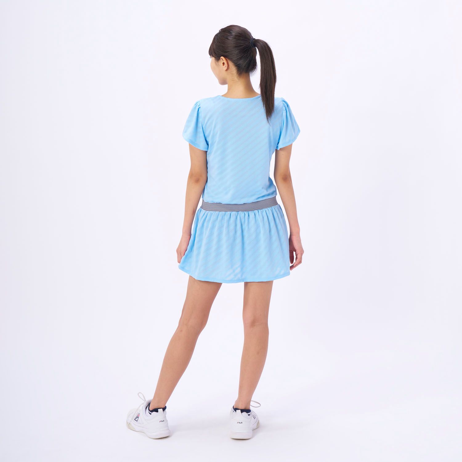 ピンク