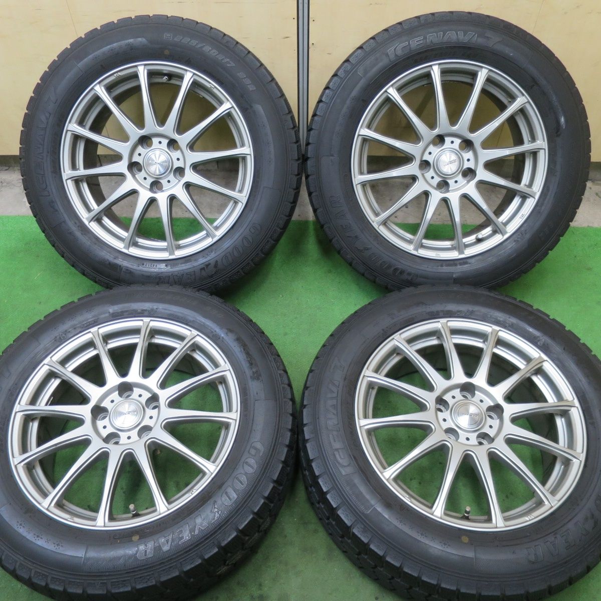 バリ溝 キレイ 9.5分 スタッドレス 225 60R17 グッドイヤー アイスナビ7 ravrion LUMIERE ラブリオン 17インチ PCD114.3 5H 5091705TTス