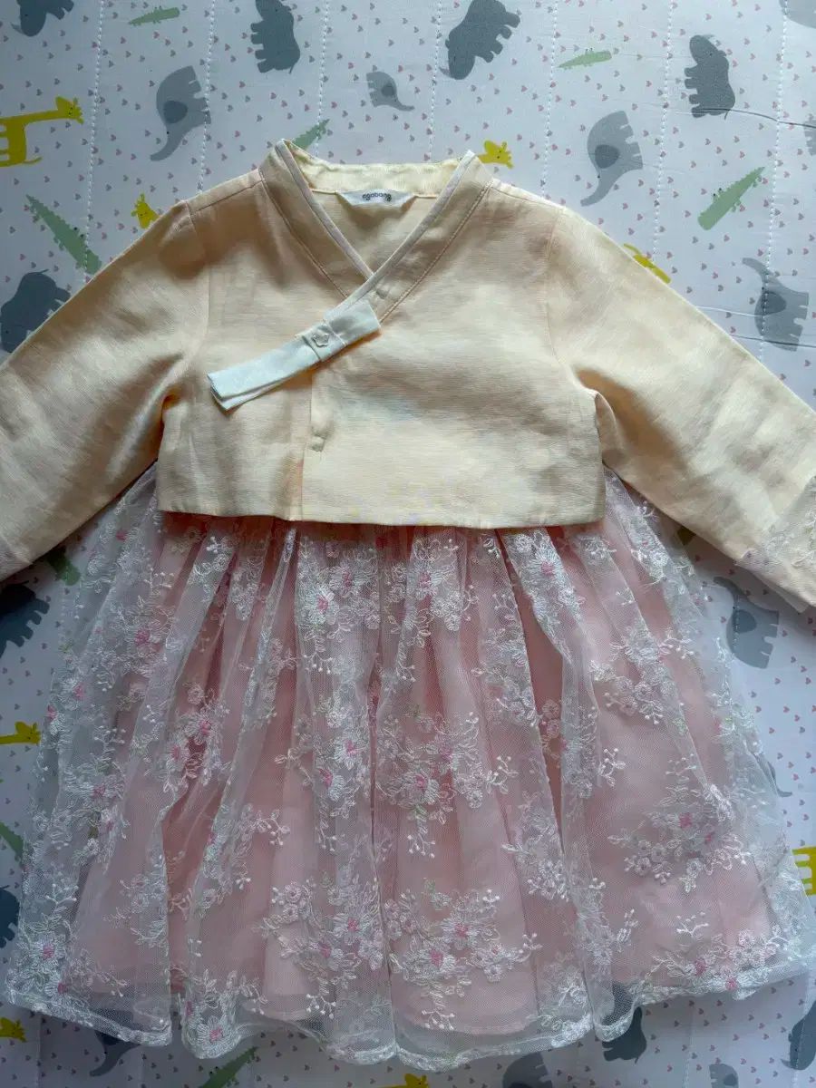 アガバン 女の子 チマチョゴリ 一回着用