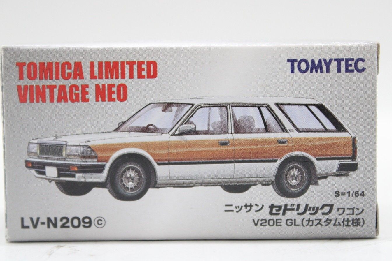 トミカリミテッド ニッサン セドリックワゴン V20E GL カスタム