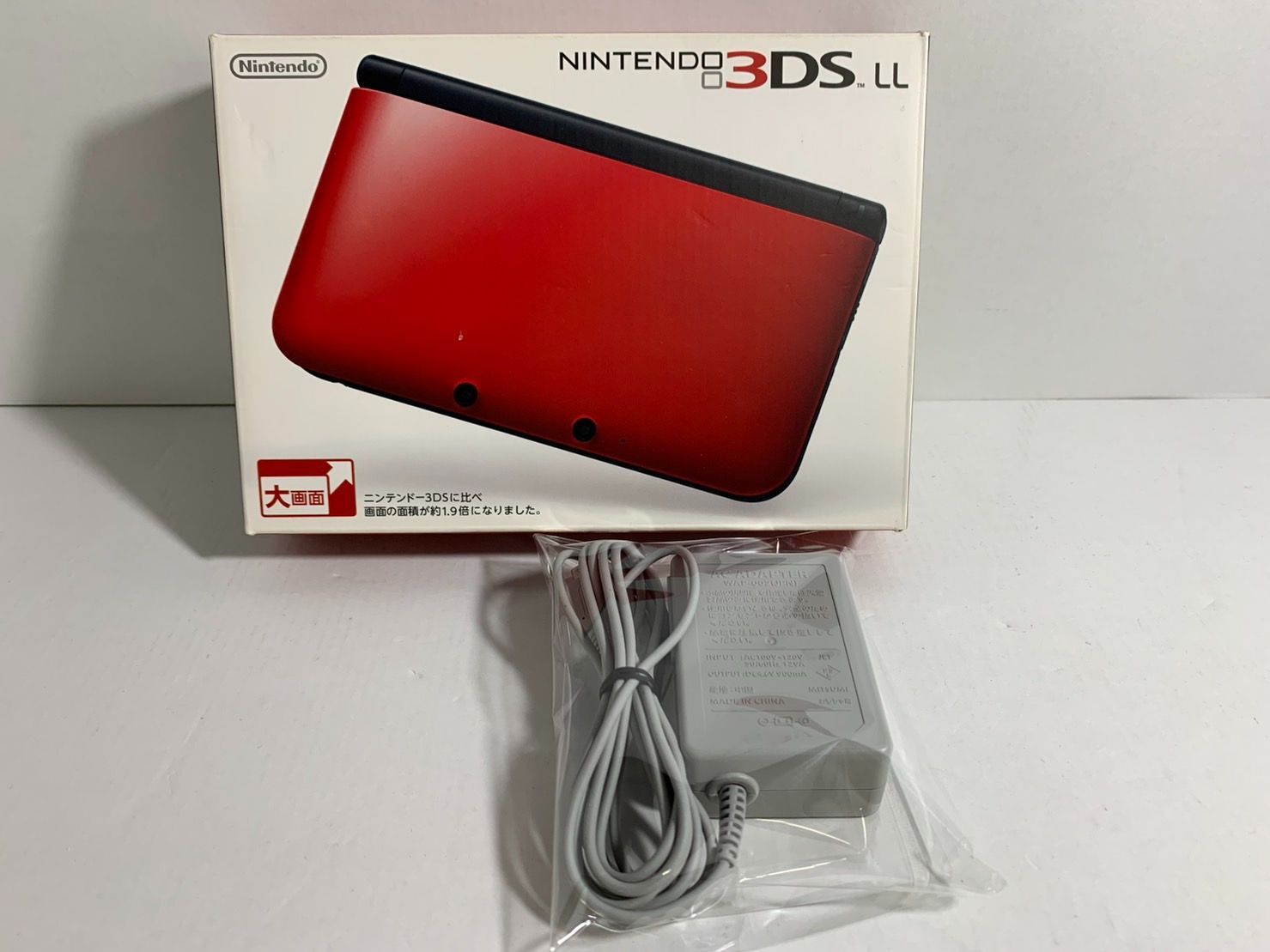 25.ニンテンドー3DS LL レッド×ブラック 併売品