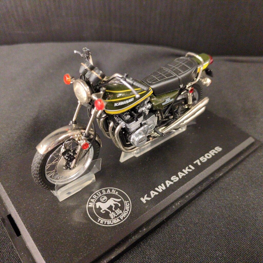 メルカ鉄 マルサン 1/18 鉄馬プロジェクト KAWASAKI 750RS #Candy Yellow