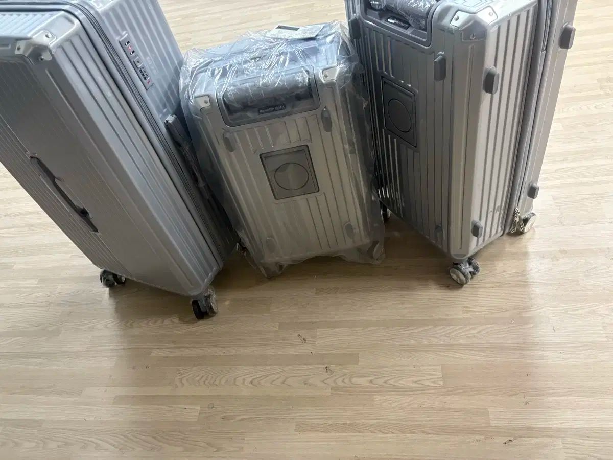 キャリーケース スーツケース 3 ベルセット 70 割引