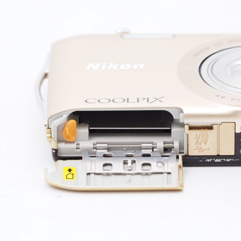 Nikon ニコン デジタルカメラ COOLPIX (クールピクス) S3300 スイートゴールド S3300GL カメラ本舗｜Camera  honpo メルカリ