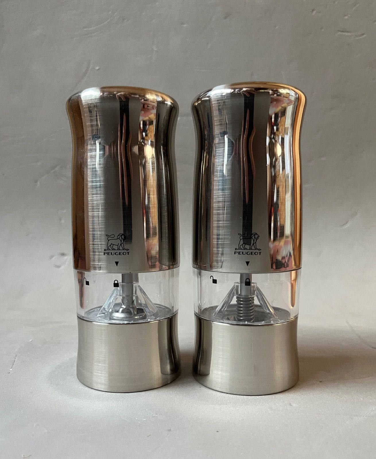 未使用 PEUGEOT Zeli 電動ペッパーミル 24079 24079 電動ペッパーミル