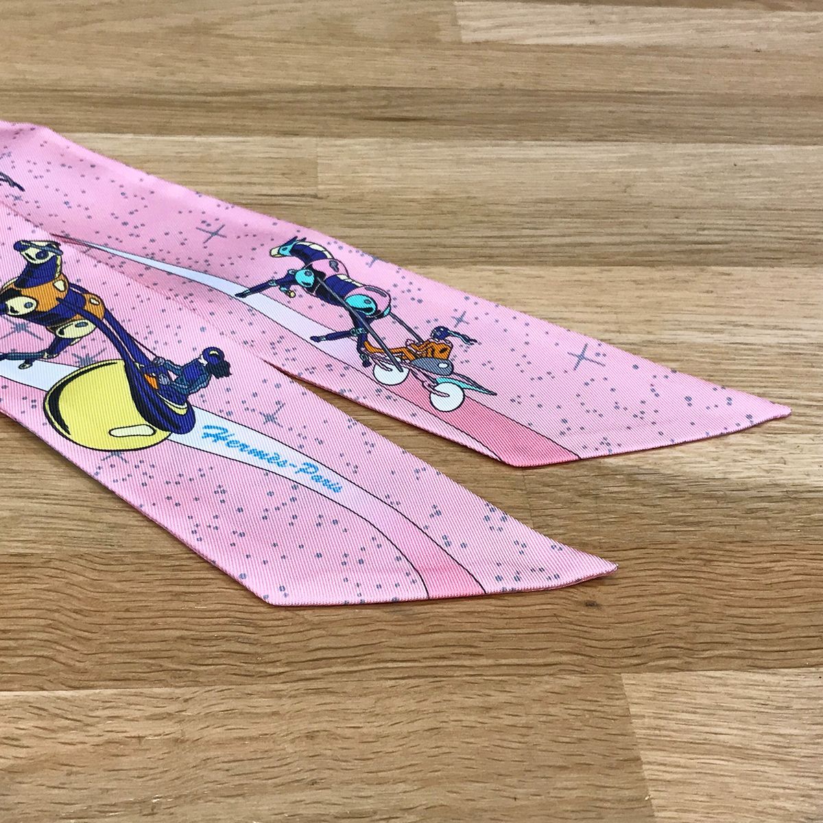 エルメス HERMES スカーフ ツイリー スペースダービー 新品未使用