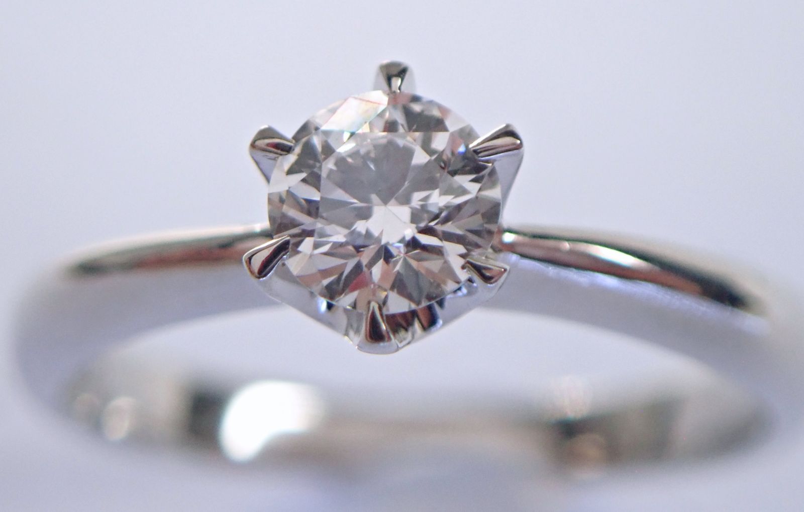 Pt900 0.30ctダイヤモンドリング鑑定書付き 楽天市場】【鑑定書付】Pt900【0.30ct】ブルー ダイヤモンド