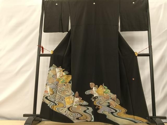 平和屋着物□豪華黒留袖 作家物 駒刺繍 冊子花文 金彩 正絹