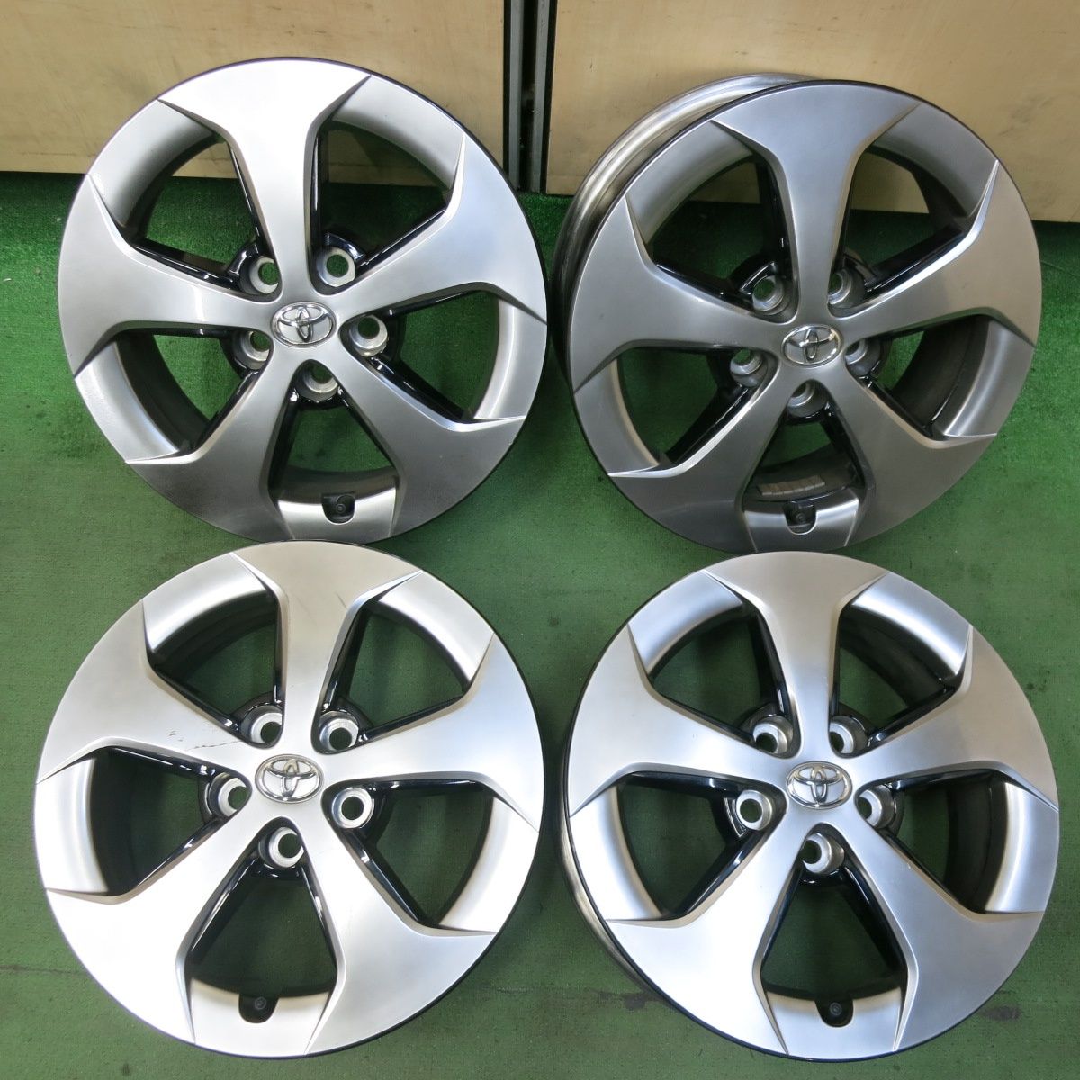 送料無料] 4本価格☆トヨタ 30系 プリウス 純正 ホイール 15