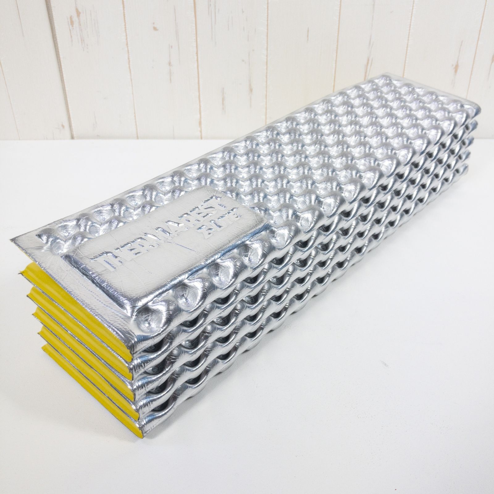 【美品】THERMAREST サーマレスト Zライトソル S シルバー/イエロー THERMAREST / サーマレスト 】Zライトソル / 寒い時は銀面を上に