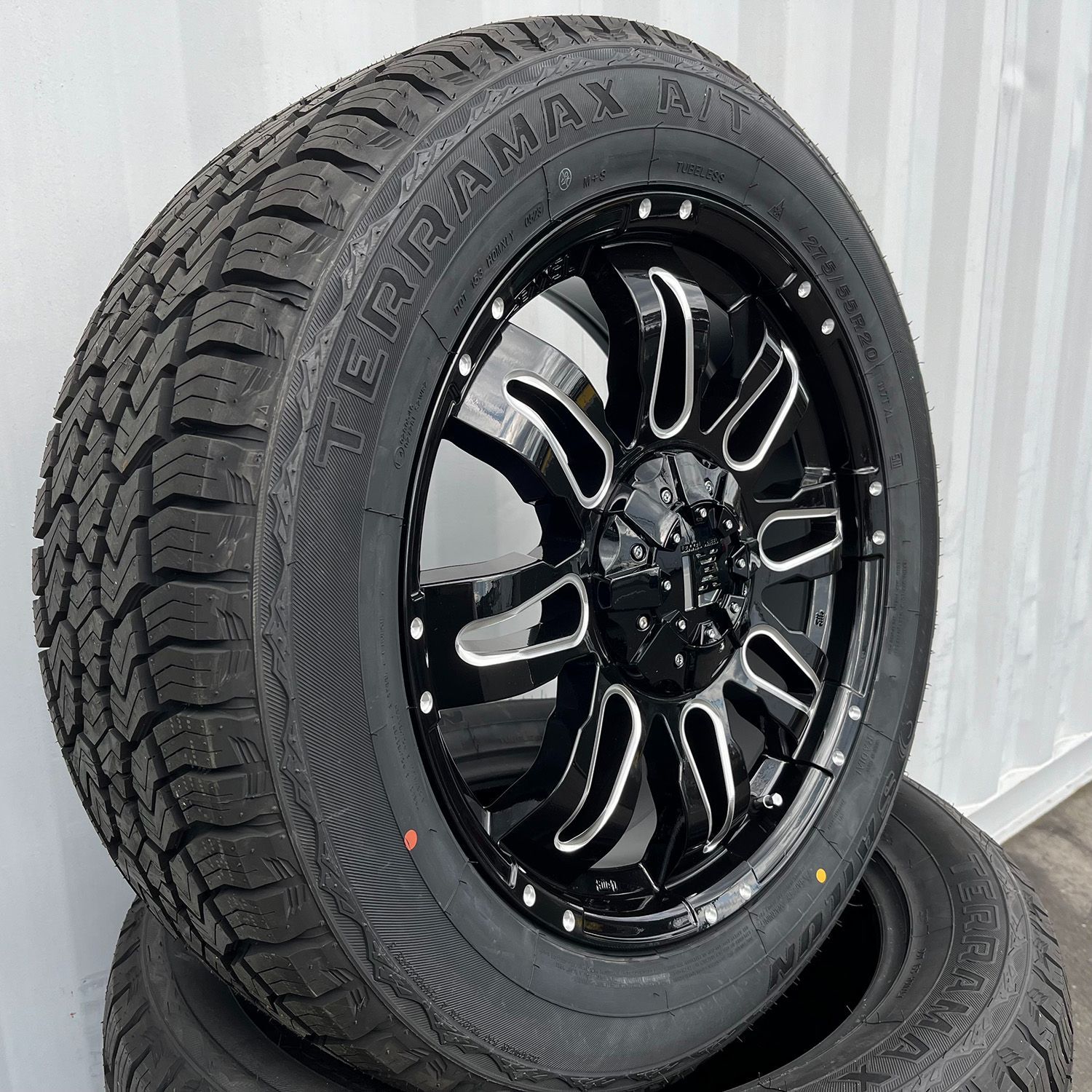 JEEP ジープ ラングラー JL JK タイヤホイールセット 20インチ LEXXEL Balano 20インチ SAILUN サイレン  TERRAMAXX A/T 275/55R20 - メルカリ