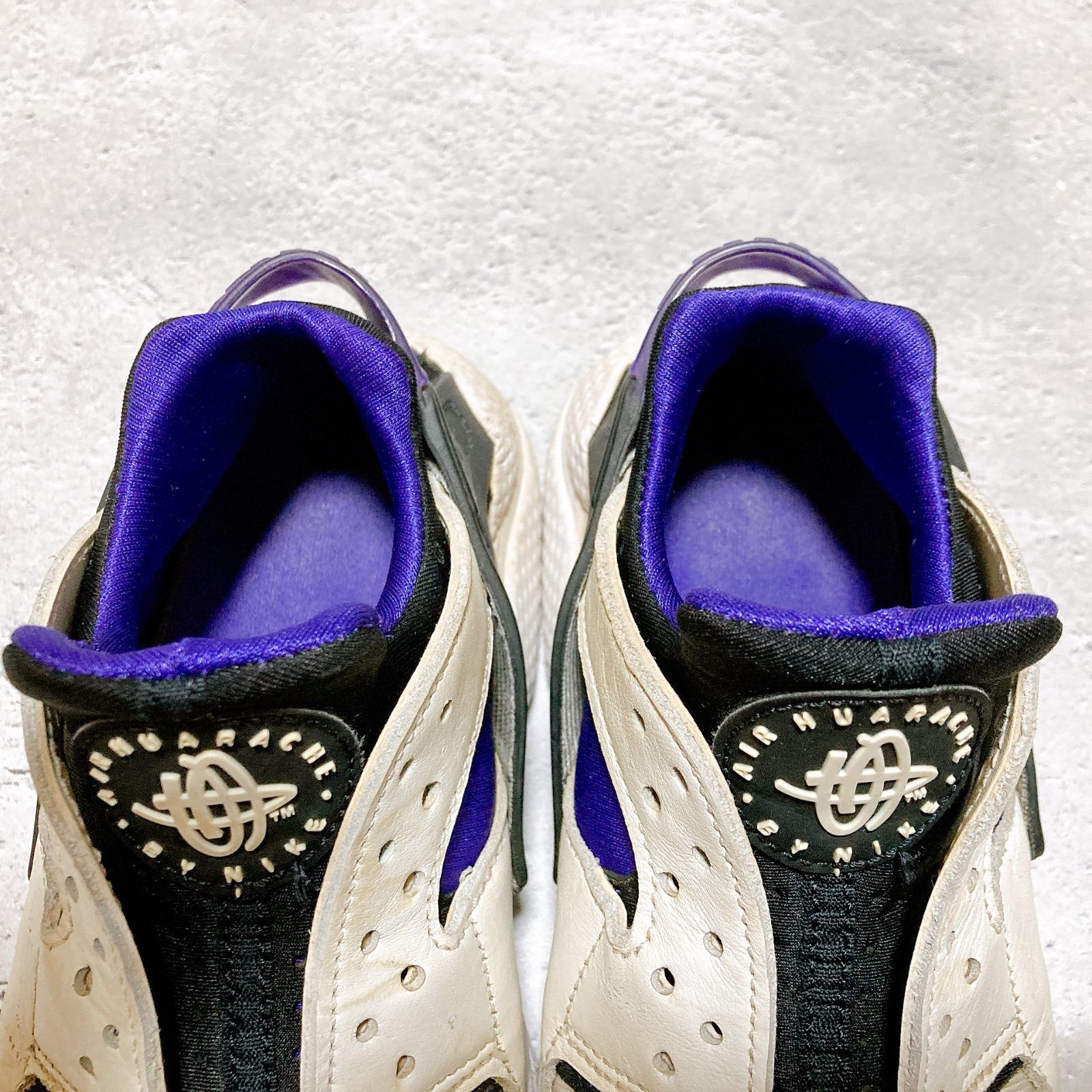 定価 ¥15,400 NIKE W AIR HUARACHE 白/紫 23センチ