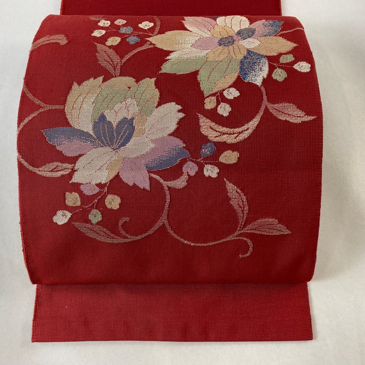 開き名古屋帯 美品 開き名古屋帯 美品 優品 鴛鴦 草花 刺繍 茜色 正絹 【