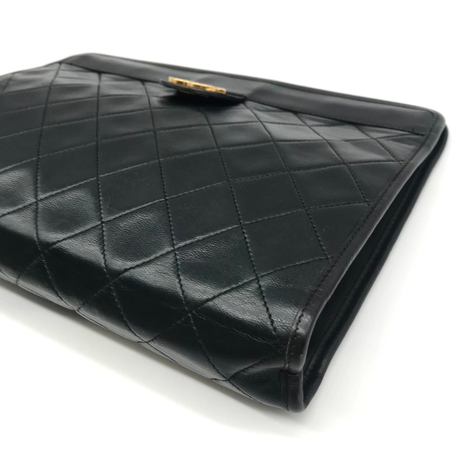 CHANEL シャネル ココマーク ミニ マトラッセ ラムスキン クラッチ