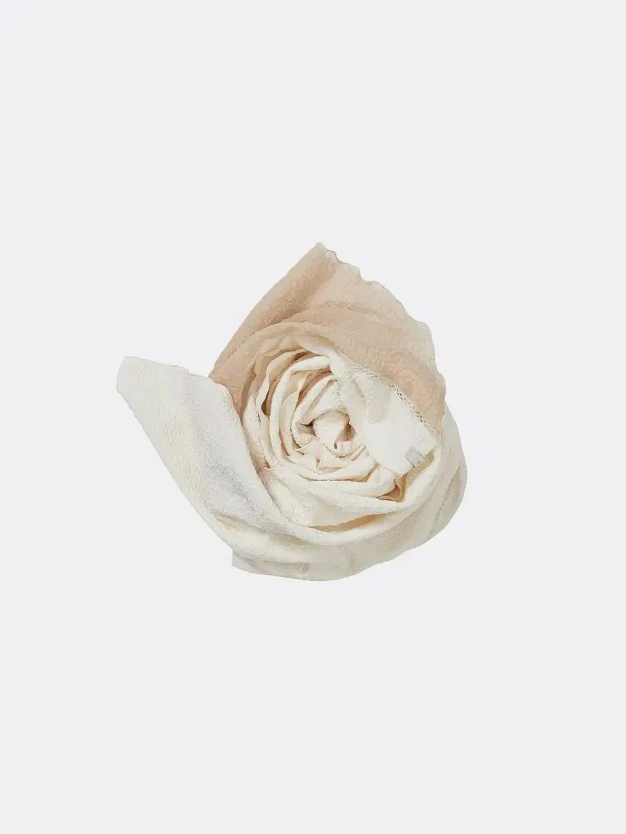 Xlim ep2 Scarf Ivory