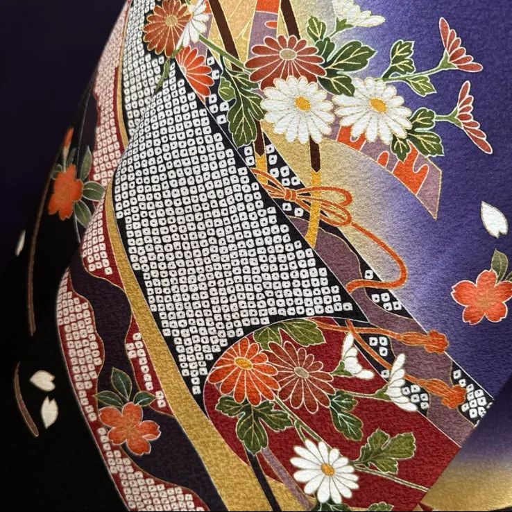 振袖フルセット(7点)・古典柄(深紫・御所車・金駒刺繍・牡丹花文