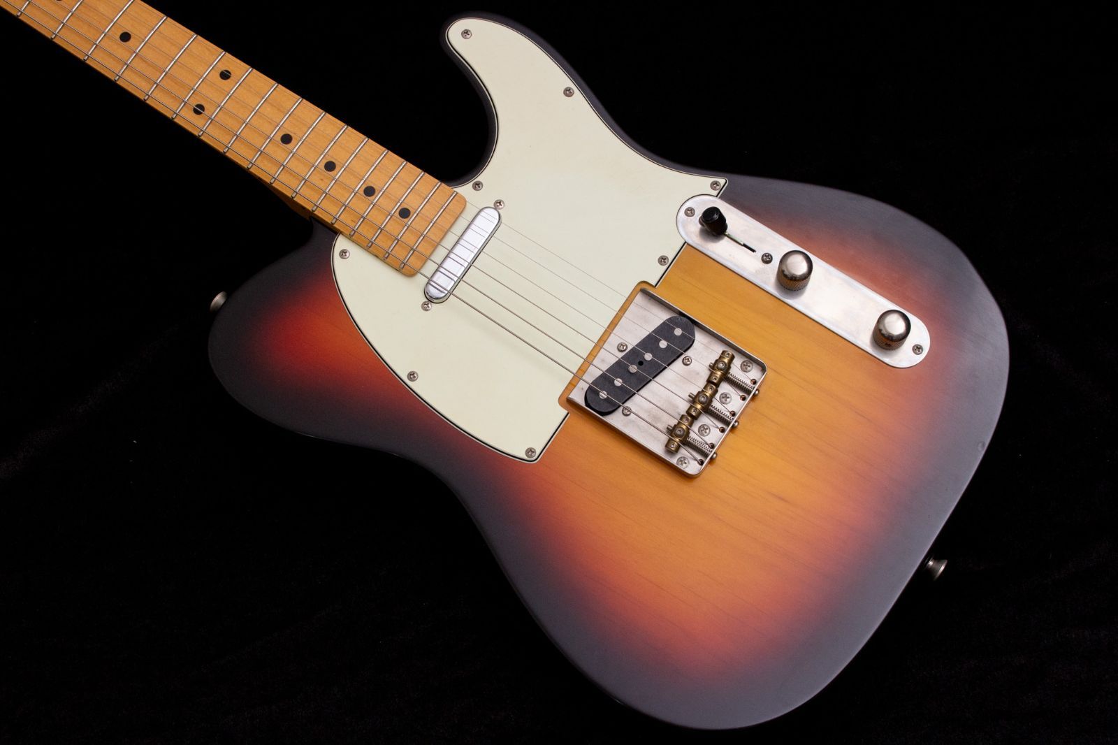 GREG BENNETT design SAMICHエレアコ(OM-15CE) Samick Greg Bennett